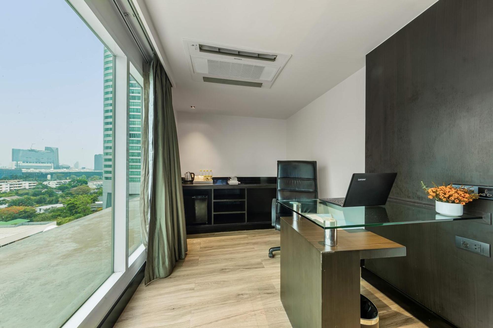 Golden Tulip Mandison Suites Bangkok Exteriér fotografie