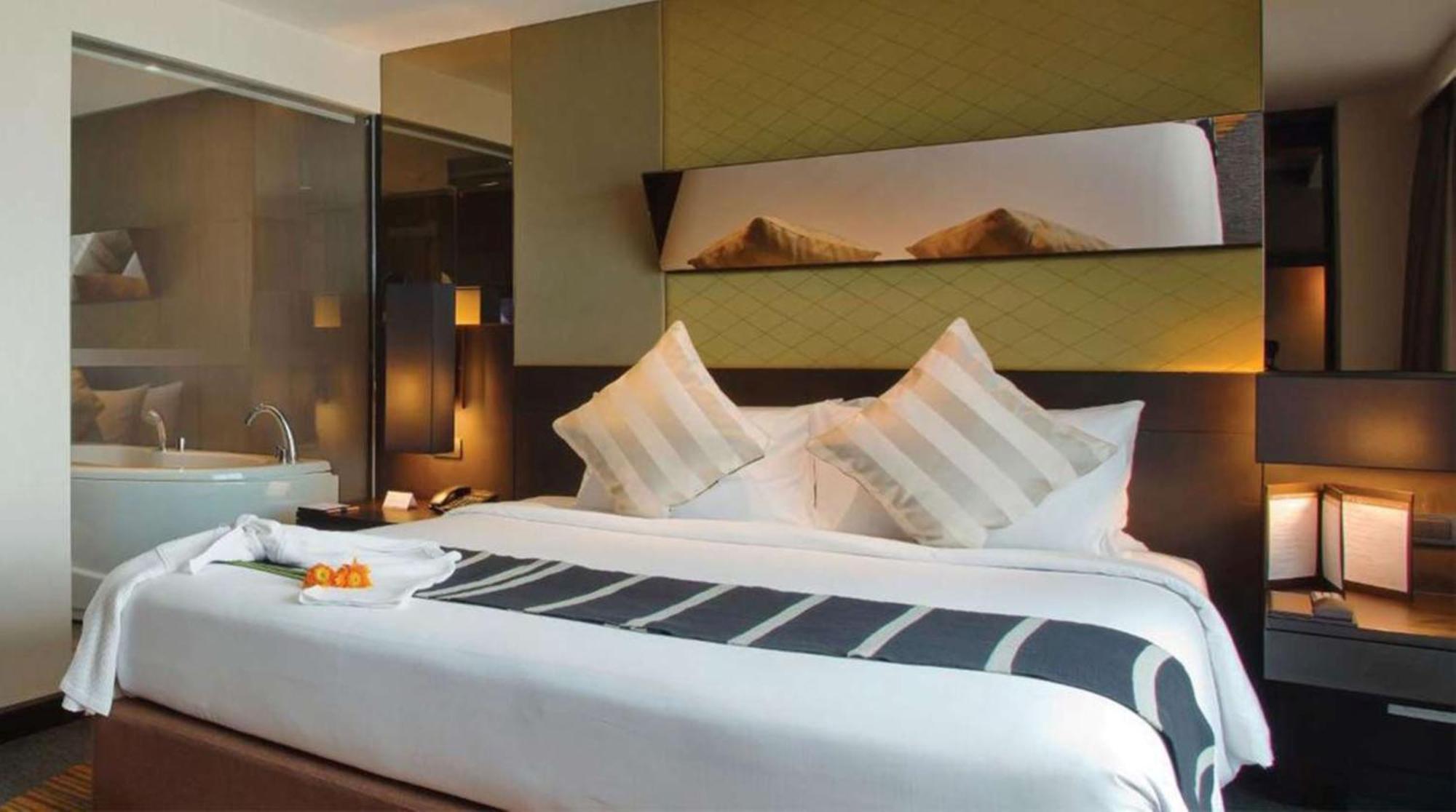 Golden Tulip Mandison Suites Bangkok Exteriér fotografie