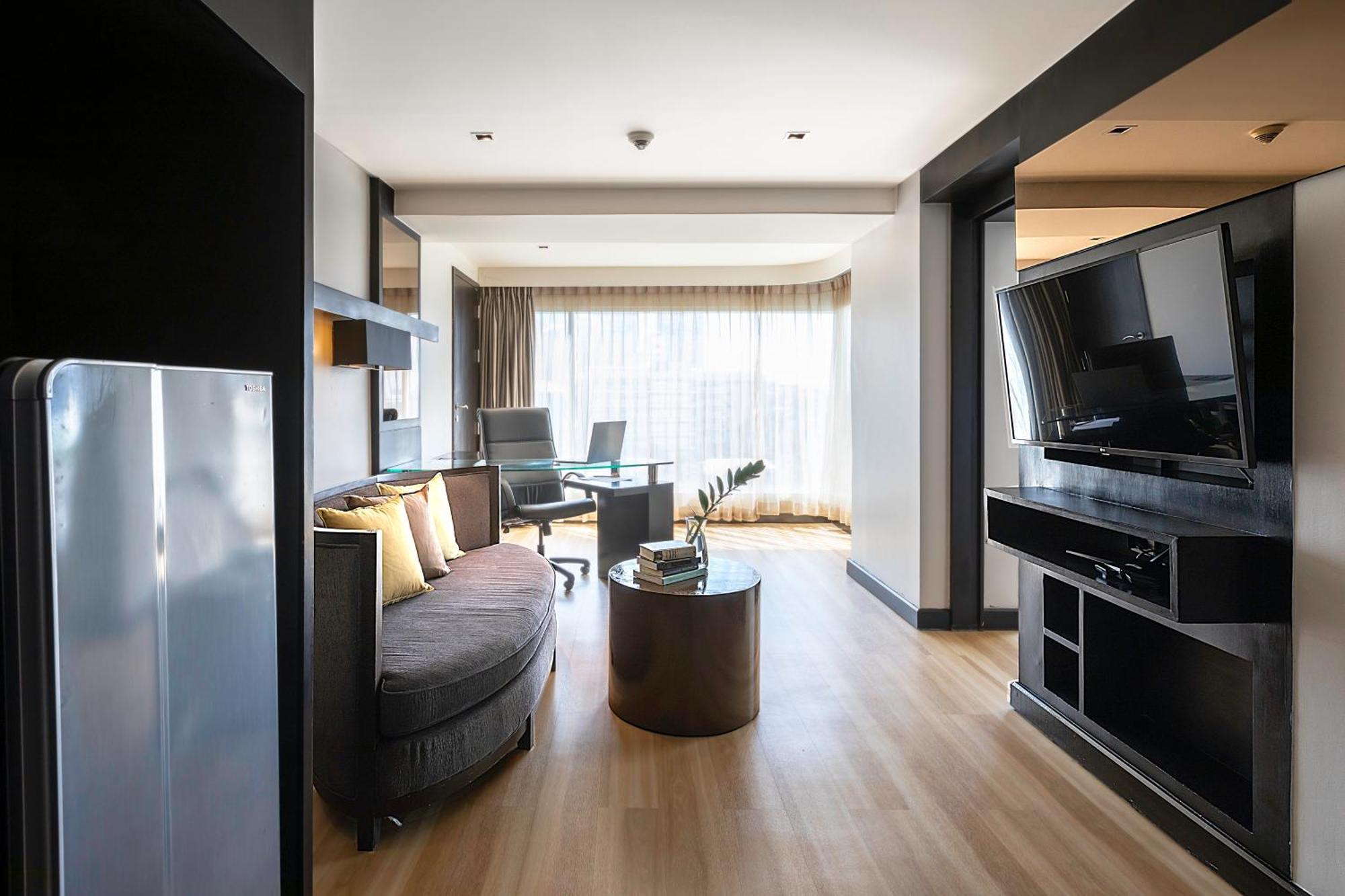 Golden Tulip Mandison Suites Bangkok Exteriér fotografie