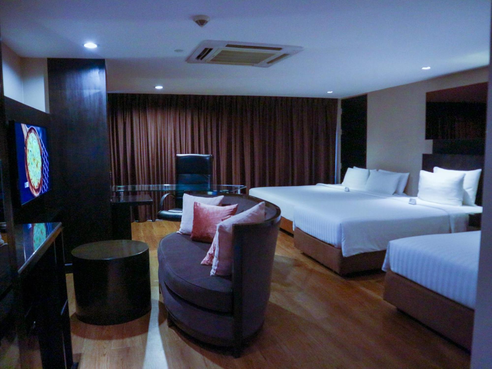 Golden Tulip Mandison Suites Bangkok Exteriér fotografie